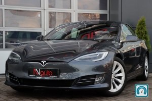 Tesla Model S  2017 817785