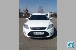 Ford Mondeo  2013 818778