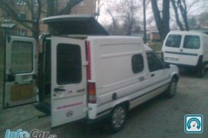 Renault Rapid пирожок 1993 №9650