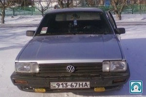 Volkswagen Passat B 2 Santana 1986 №1943