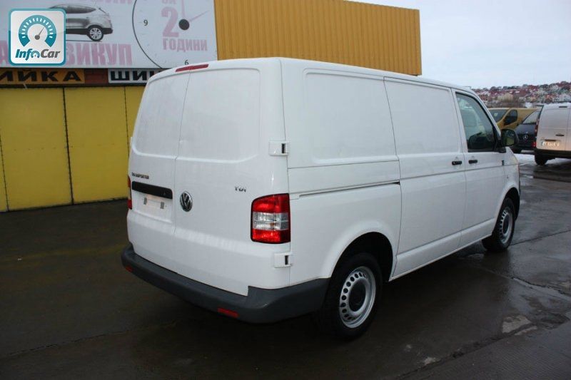 Volkswagen transporter 2010 года