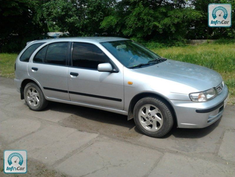 Nissan Almera универсал