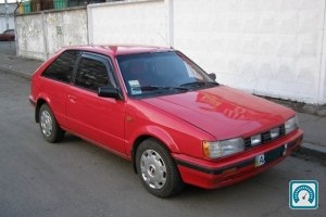 Mazda 323  1986 №3556