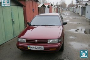 Nissan Maxima J30 1989 №459952