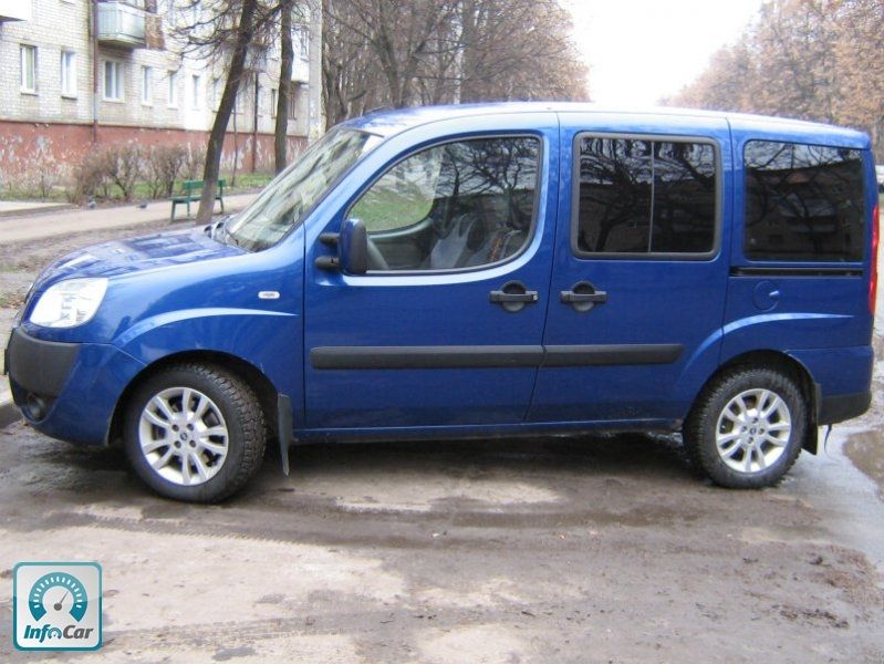 Купить автомобиль Fiat Doblo Family 7мест 2007 (синий) с