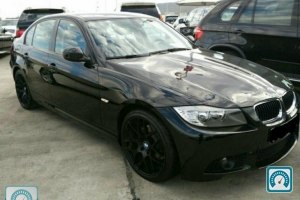BMW 3 Series  2011 574603