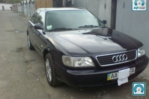 Audi A6  1986 №61496
