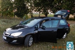 Opel Astra SPORT TOURER 2012 619012