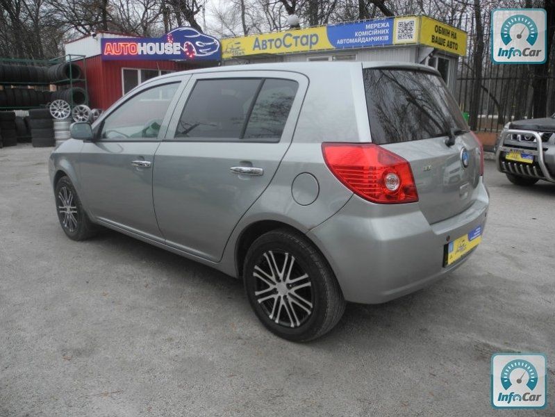 Geely mk 2010