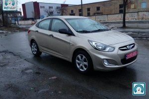 Hyundai Accent  2011 651539