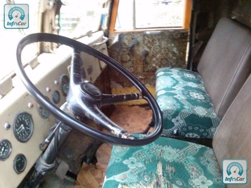 Руль от краз 255. Краз 256 кабина внутри. Краз 256 салон. Панель управления краз 260. Краз-255б салон.