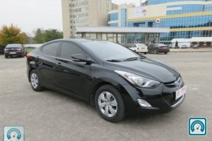 Hyundai Elantra  2012 691269