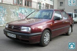 Volkswagen Vento 1,9D 1995 692195