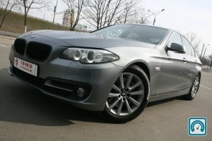 BMW 5 Series  2012 709236