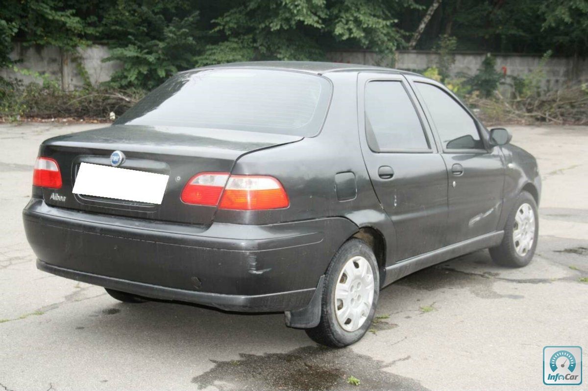 Купить автомобиль Fiat Albea 2006 (черный) с пробегом
