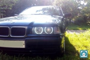 BMW 3 Series  1991 734906