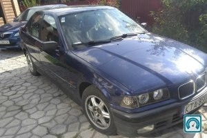 BMW 3 Series  1995 736880