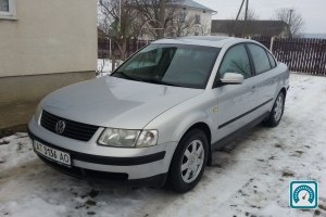 Volkswagen Passat  1999 743049