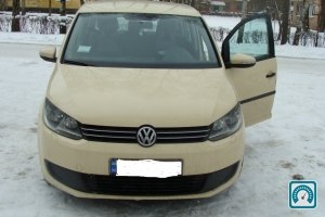 Volkswagen Touran  2012 748119