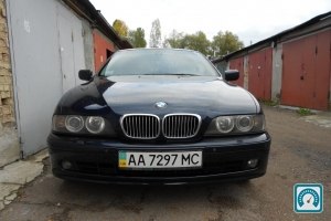 BMW 5 Series  2000 752946