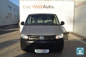 Volkswagen Transporter  2013 755229
