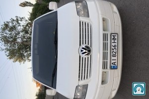 Volkswagen Transporter  2009 755943