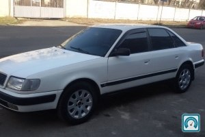 Audi 100  1992 757938