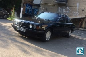 BMW 5 Series  1989 758038
