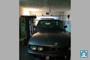 BMW 5 Series 520i 1987 761673