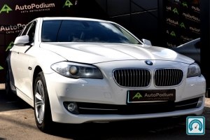 BMW 5 Series  2011 766405