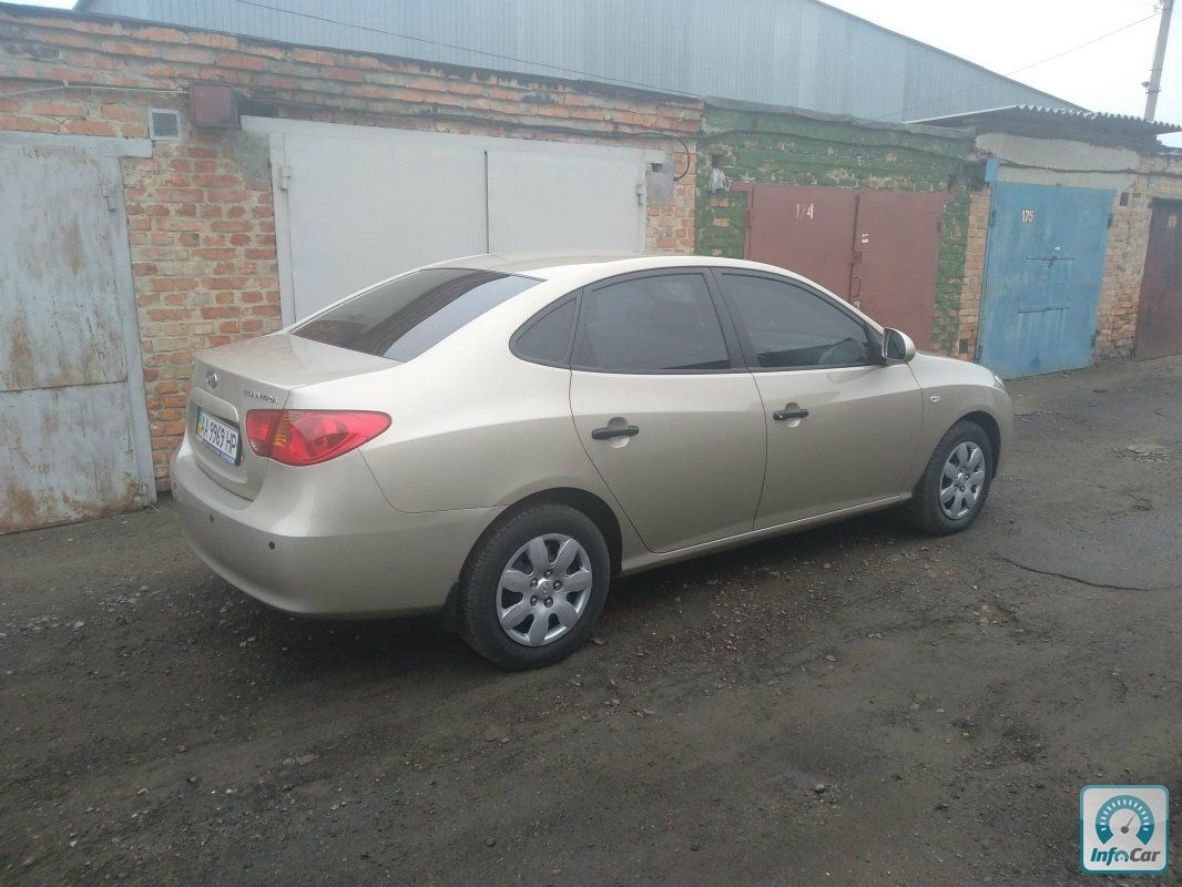 Hyundai elantra 2008 год фото