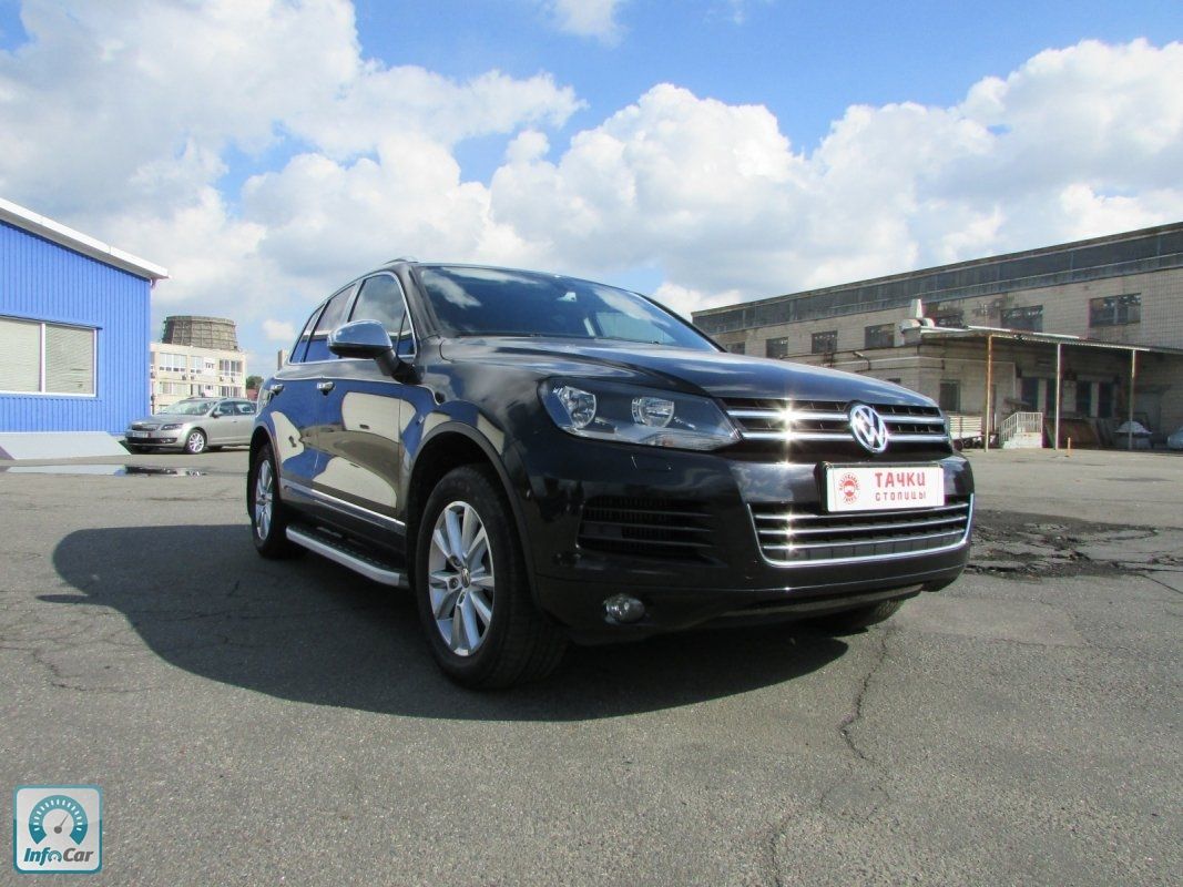 Volkswagen touareg черный