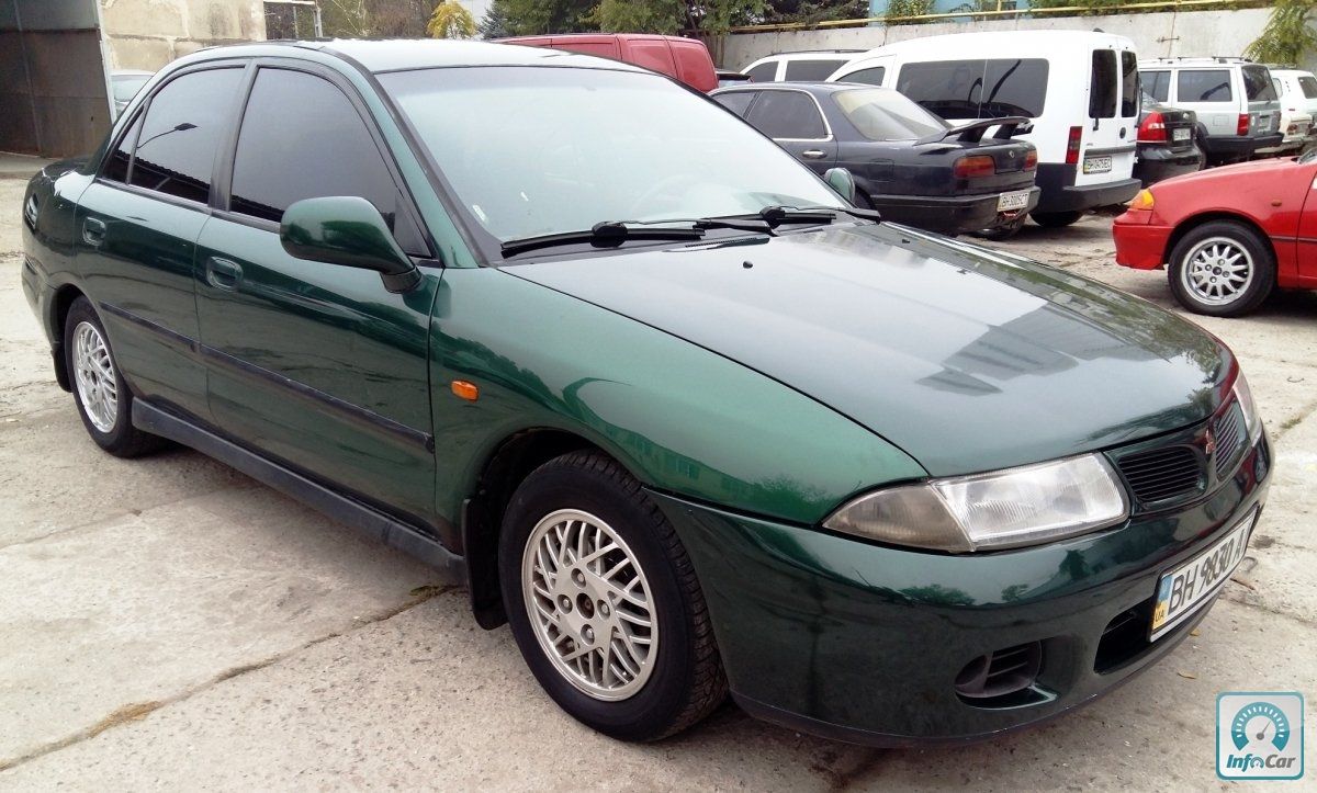 Mitsubishi carisma 1998