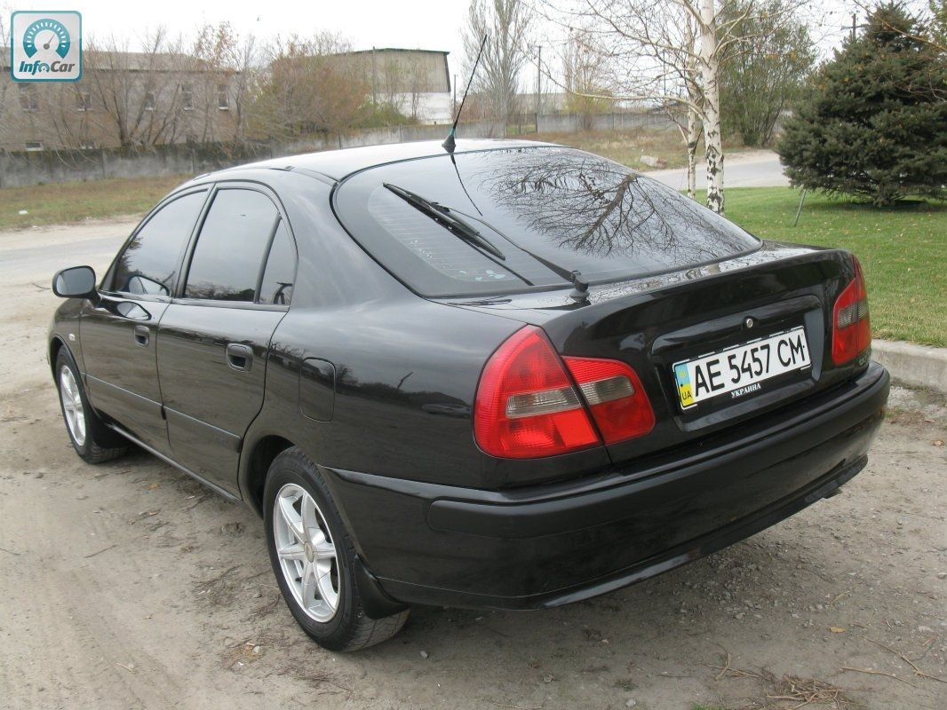 Купить автомобиль Mitsubishi Carisma 2002 (черный) с
