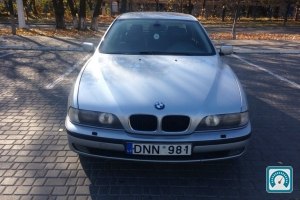 BMW 5 Series  1998 770010