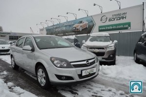 Opel Astra  2014 771848