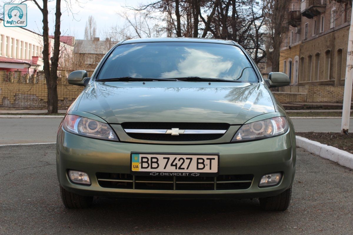 Купить автомобиль Chevrolet Lacetti 2005 (зеленый) с