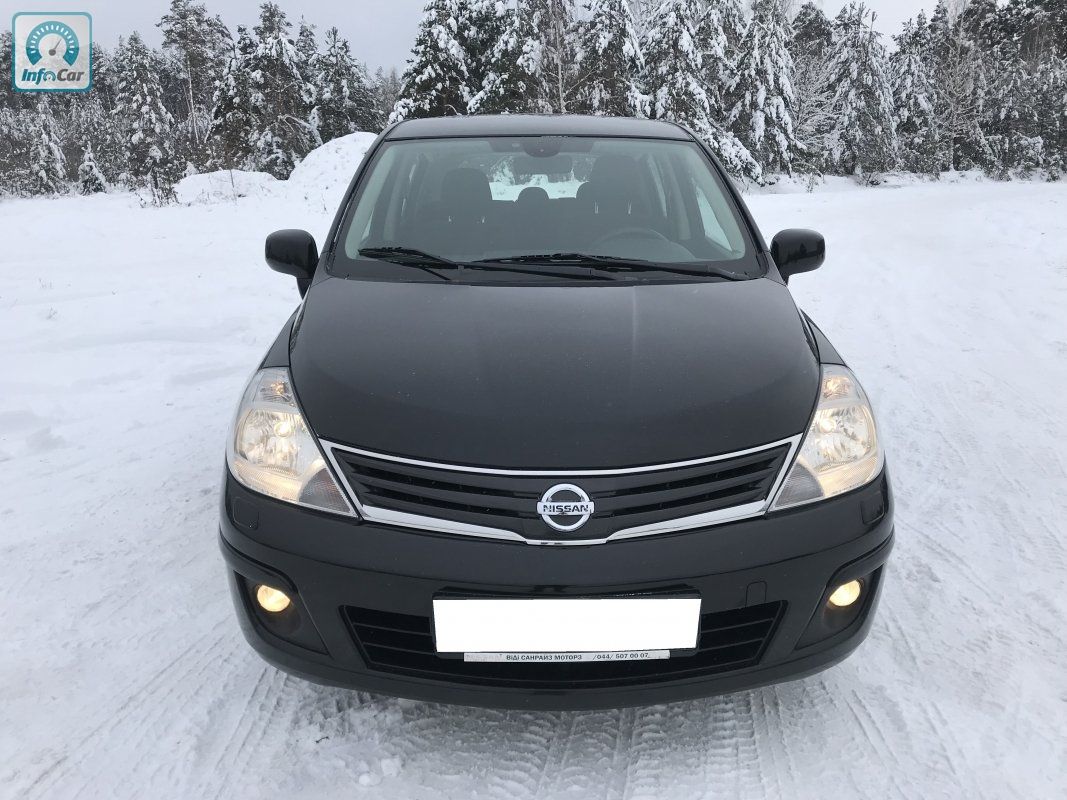 Nissan tiida объем бака