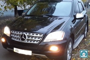 Mercedes M-Class Blueteck 2010 772648