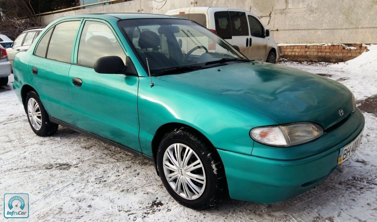 Купить автомобиль Hyundai Accent 1996 (зеленый) с пробегом
