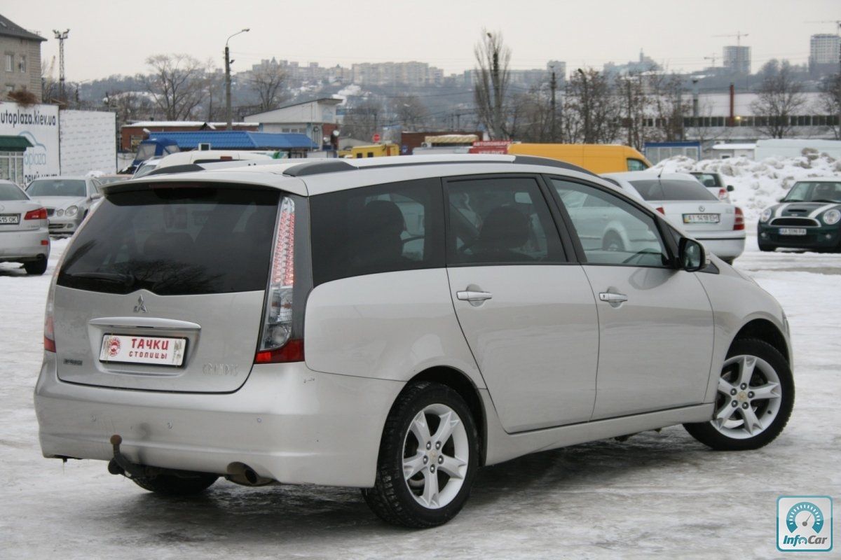Купить автомобиль Mitsubishi Grandis 2011 (серый) с пробегом, продажа ...