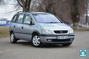 Opel Zafira Elegance 2001 775888