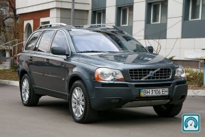Volvo XC90  2004 776400