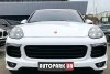 Porsche Cayenne  2016.  1