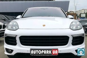 Porsche Cayenne  2016 778807