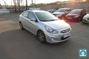 Hyundai Accent  2011 778943