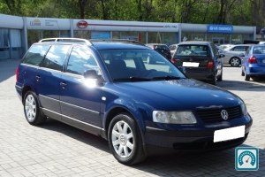 Volkswagen Passat  1999 779165