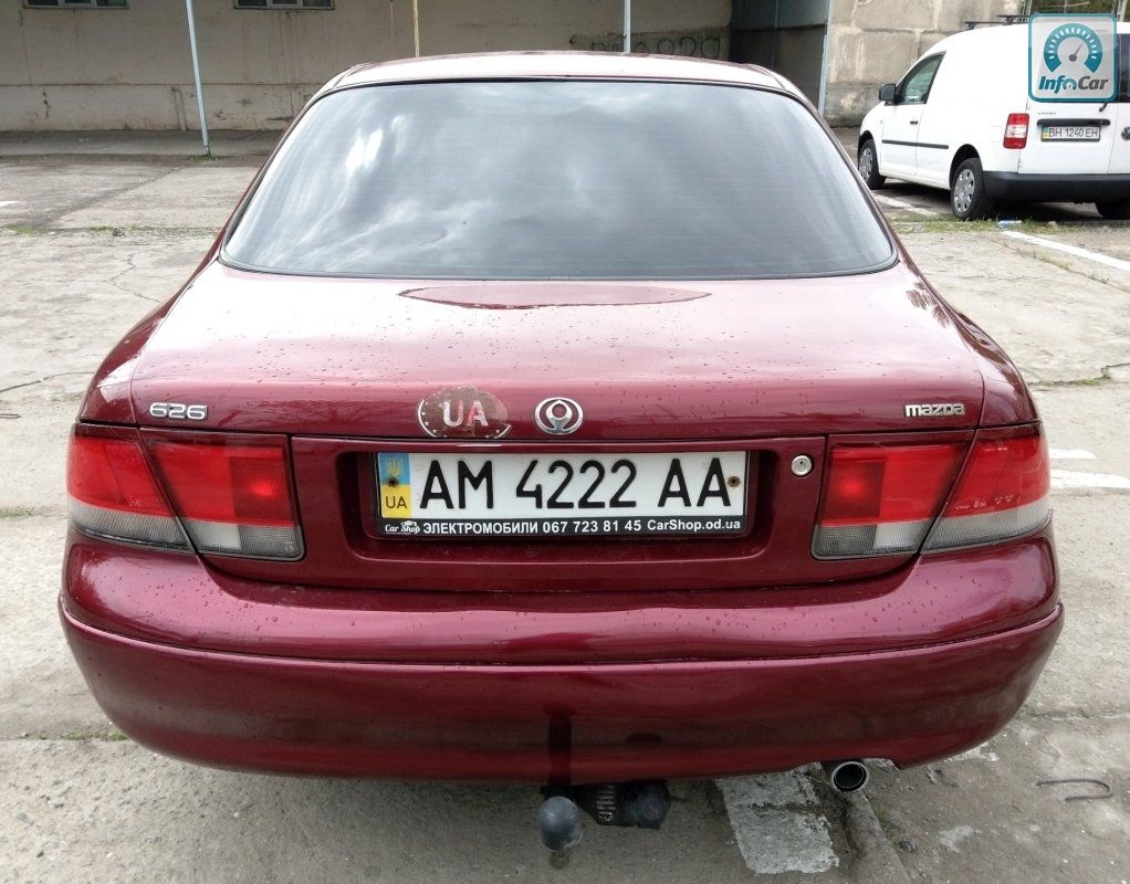 Купить автомобиль Mazda 626 GE 1992 (красный) с пробегом