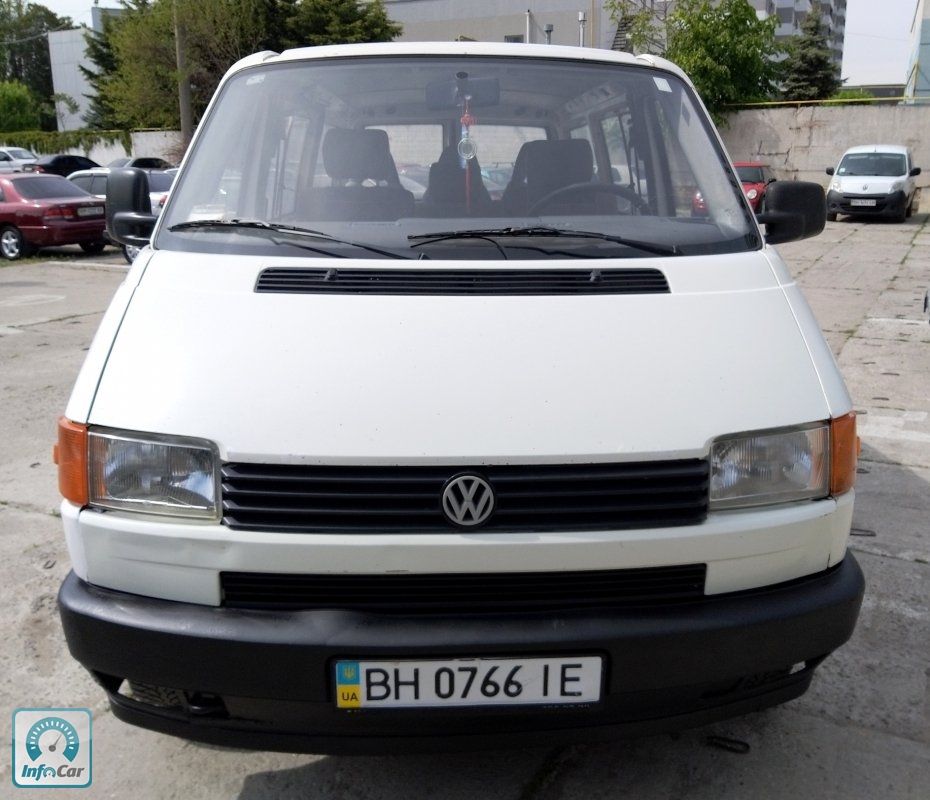 Купить автомобиль Volkswagen Transporter T4 Пассажир 1995