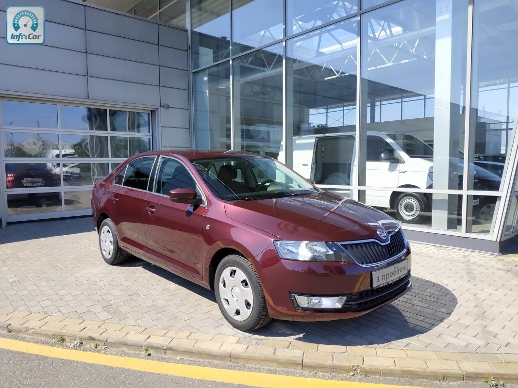 Красный Ruby Skoda Rapid